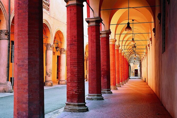 Discover Bologna an Amazing City - Top Attractions in Bologna