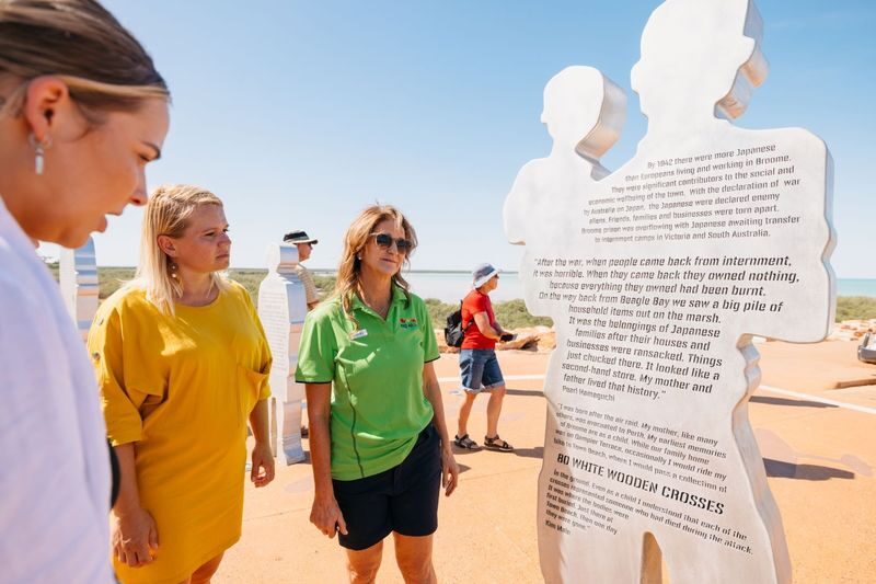 Discover Broome Panoramic Sightseeing Bus Tour - What the timing and transport mean for your day