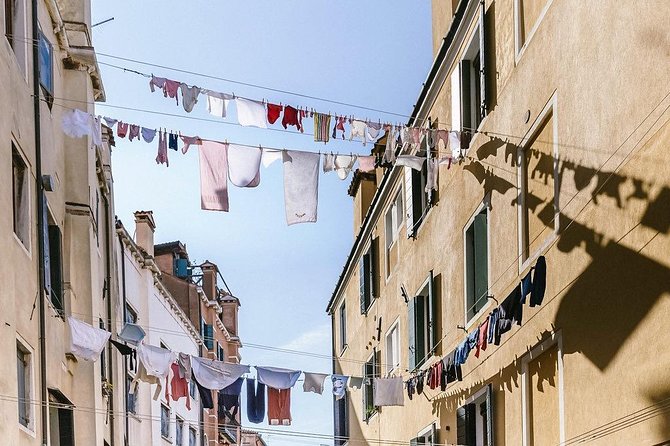 Discover Cannaregio District and the Jewish Ghetto - English-Speaking Guide and Private Transfer