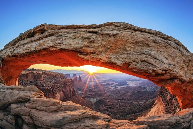 Discover Canyonlands National Park: Full-Day Audio Driving Tour - Park Highlights