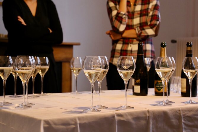 Discover Champagne With a Sommelier - Small Group Size for Intimate Atmosphere