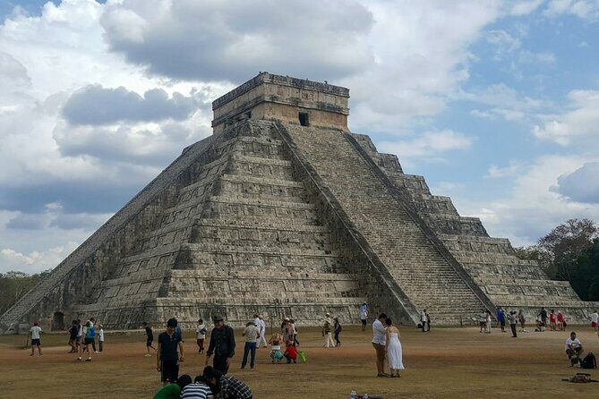 Discover Chichen Itza with Cenote Xcajum and Valladolid + lunch - Discover Chichen Itza with Cenote Xcajum and Valladolid + Lunch