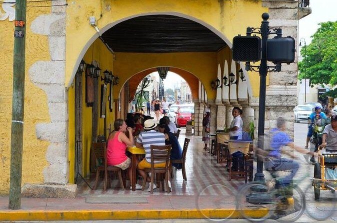 Discover Chichen Itza with Cenote Xcajum and Valladolid + lunch - Who Will Love This Tour?