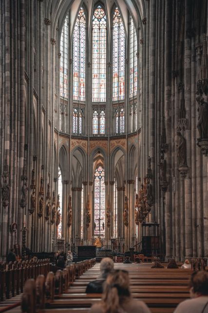 Discover Colognes Urban District EIGELSTEIN Walking Tour - Live Tour Guides
