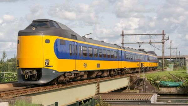 Discover Efteling With Train+Bus Ticket To/From Rotterdam - Stress-Free Arrival at Efteling