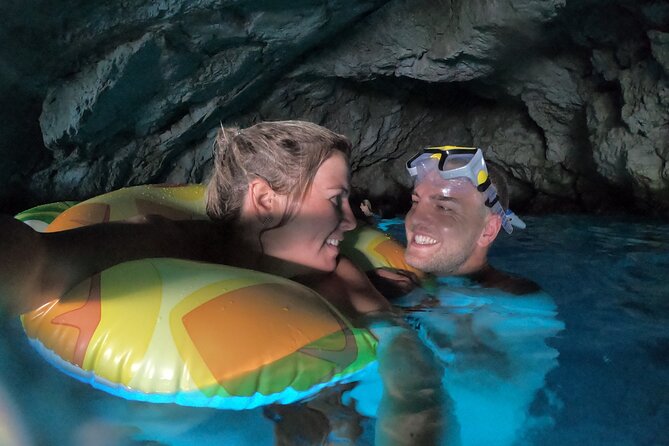 Discover Elaphite Islands and Hidden Caves by Private Boat - Background