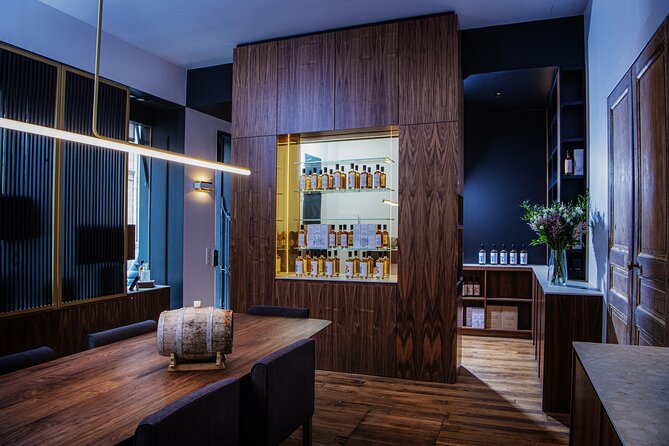 Discover French Pastries and French Whiskies in Paris - Exploring the World of French Whiskies