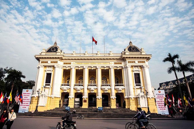 Discover Ha Long Bay With Kayaking and Caving Activities - Exploring Ha Long Bays Magnificent Caves