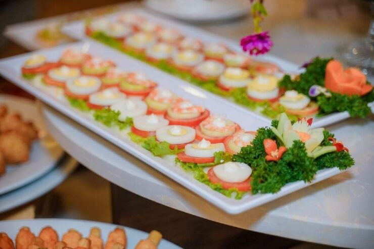 Discover HCM Nightlife: Dinner on Cruise With Hotel Pickup - Detailed Itinerary
