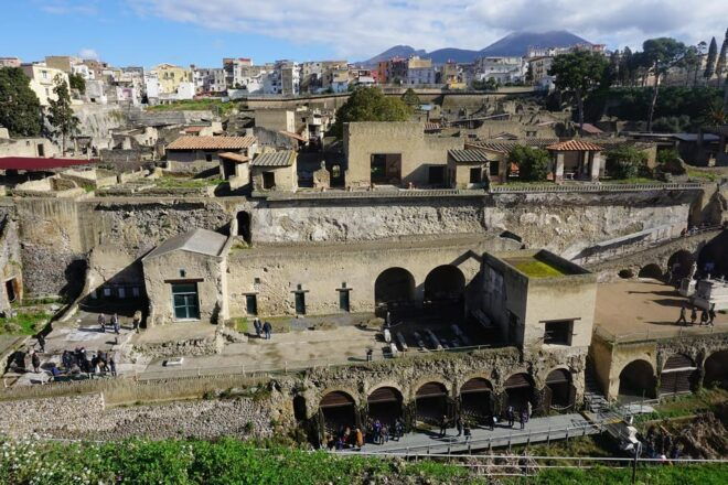 Discover Herculaneum Excavations With Insolitaguida - Accessibility Considerations