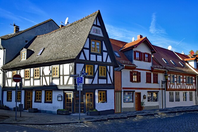 Discover Höchst Old Town of Frankfurt With a Local - Pricing and Booking