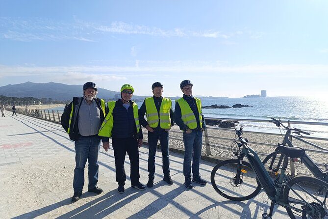 Discover in Ebike the coast of Vigo and its sunsets - Good To Know