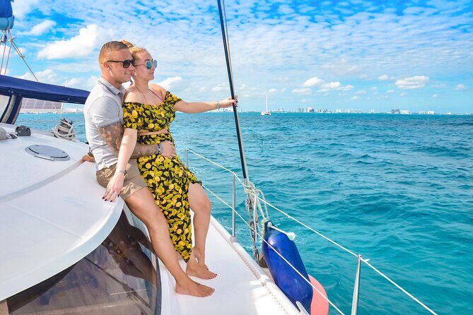 Discover Isla Mujeres in Catamaran. Buffet, Open Bar and Snorkel - Discover Isla Mujeres in Catamaran. Buffet, Open Bar and Snorkel – A Complete Review