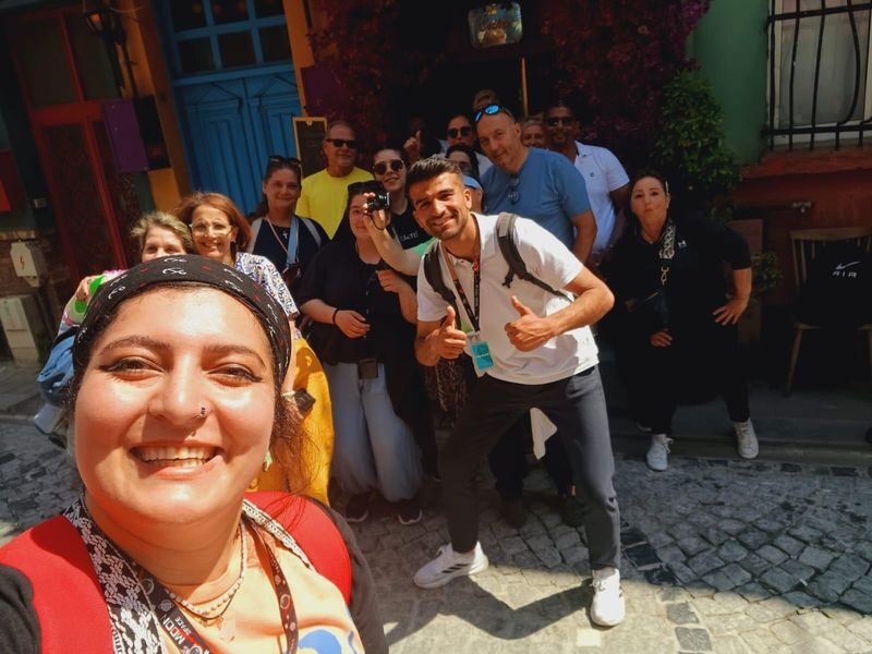 Discover Istanbul: Balat, Bosphorus Cruise, Churches & Sultanahmet - Crossing the Bosphorus over lunch