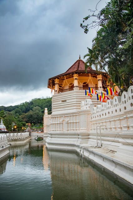 Discover Kandy: Your Ultimate City Tour Full Day Experience - Good To Know