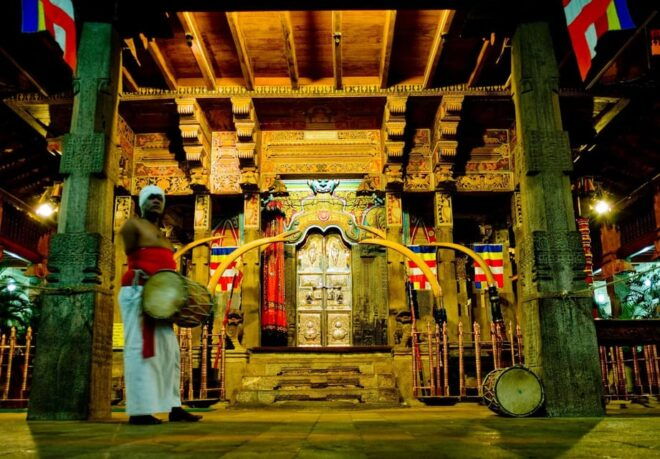 Discover Kandy: Your Ultimate City Tour Full Day Experience - Explore Local Markets and Culture