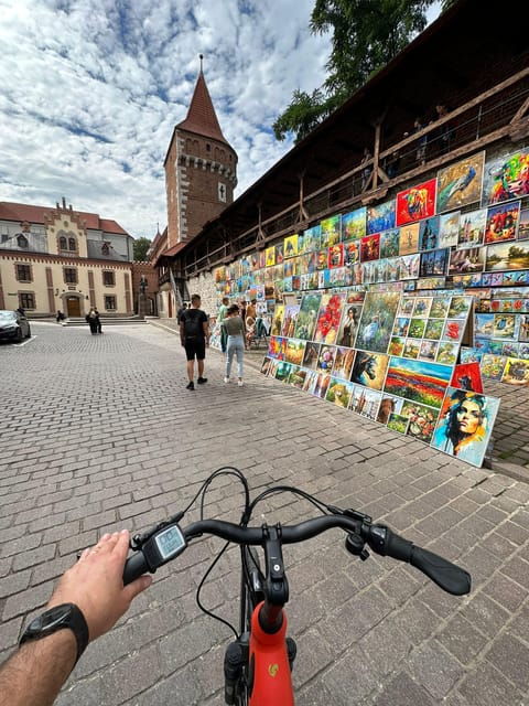 Discover Kraków by Bike With a Dutch Guide - Bike Options