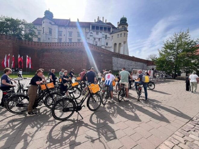 Discover Kraków by Bike With a Dutch Guide - Important Information