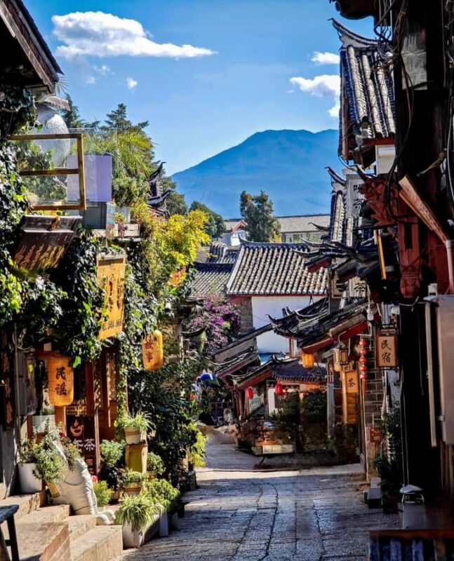 Discover Lijiang: Old Town, Paper-Making & Breathtaking View - An In-Depth Look at the Lijiang Experience