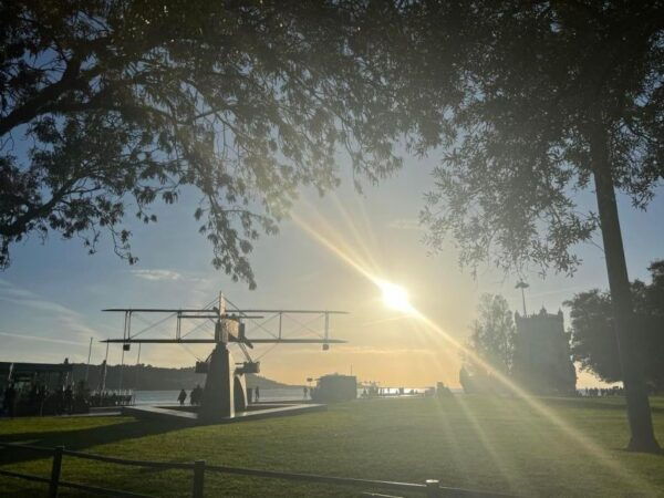 Discover Lisbon 4h Tuk Tuk - The Sum Up