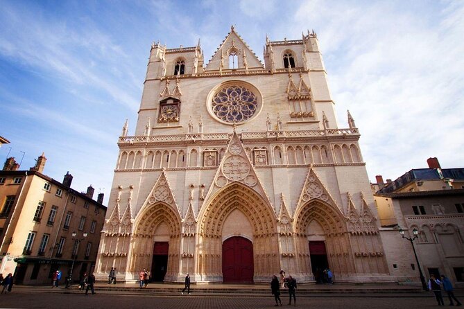 Discover Lyon in an Unusual Way - Available Languages and Accessibility