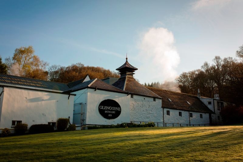 Discover Malt Whisky Tour from Edinburgh - Optional pub lunch near the loch