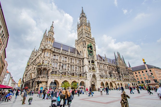 Discover Munich'S Best Bars With a Local - Late-Night Clubbing and Dancing