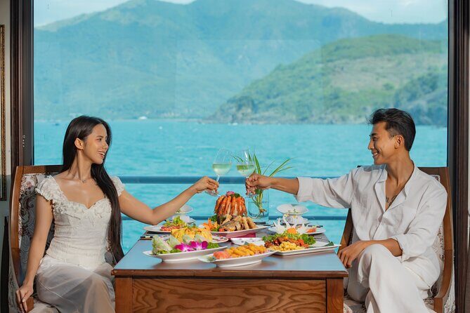 Discover Nha Trang Bay: Day Cruise with Snorkeling, Kayak & Lunch - The Return Journey: Vinh Ngan Floating Village and Vinpearl Island