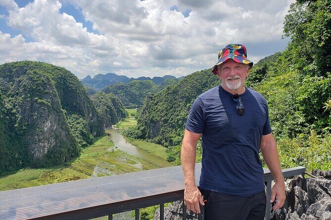Discover Ninh Binh: Bai Dinh, Trang An & Mua Caves from Hanoi - Trang An Grottoes: A Serene Bamboo Boat Ride  