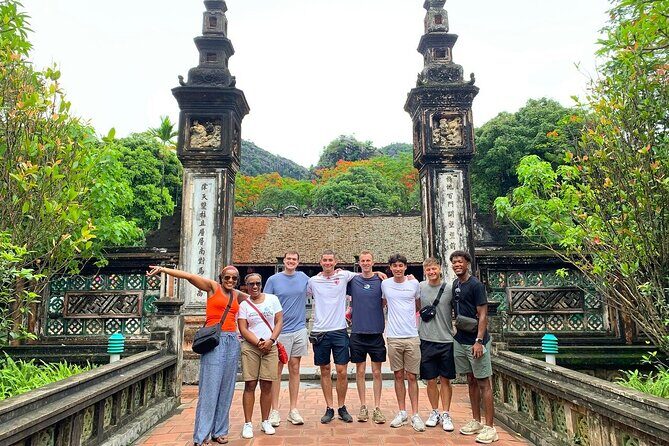 Discover Ninh Binh in Luxury: Hoa Lu Capital & Tam Coc from Hanoi - FAQ