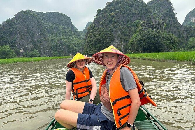 Discover Ninh Binh in Luxury: Hoa Lu Capital & Tam Coc from Hanoi - What This Tour Offers: An In-Depth Breakdown