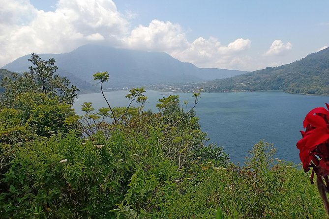 Discover Northern Part of Bali, Temples,Lake and Waterfalls - Lake Beratan: Temple by the Water