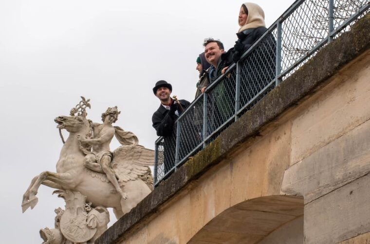 Discover Olympic Paris! Guided Tour With an Actor-Guide - Engaging Stories of Olympic Legends and Scandals