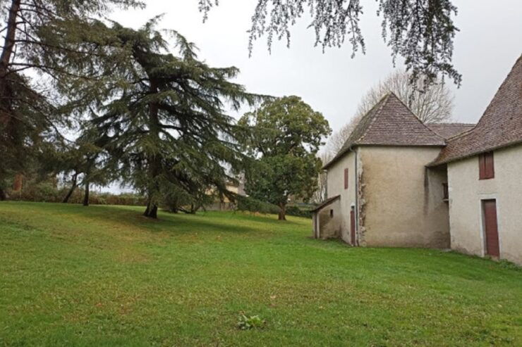 Discover Orthez & Francis Jammes Through an Outdoor Show - Reservation and Payment