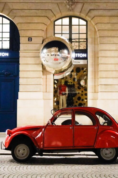 Discover Paris in a 2cv - Pricing and Duration