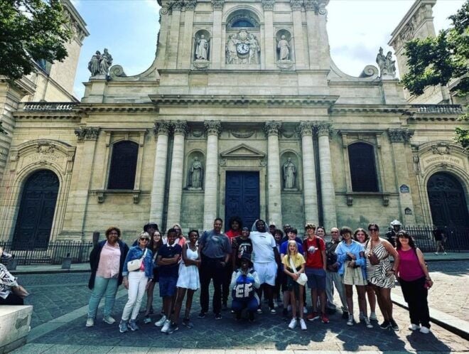 Discover Paris Like a Local: Private Half-Day Tour - Paris Through Local Eyes