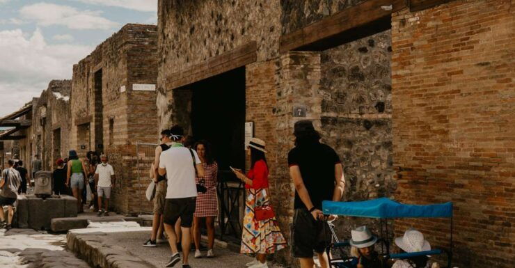 Discover Pompeii: Walking Tour Through the Buried City - Experience Highlights
