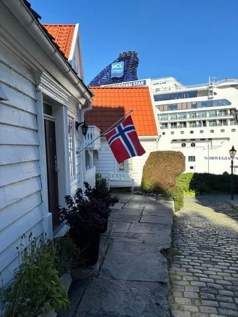 Discover Private+ Stavanger Guided City Tour - Insights from Reviews: What Travelers Say  