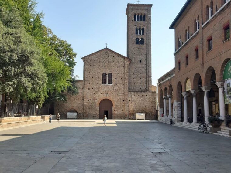 Discover Ravenna on Your Way to Venice with Private Transfer - Drop-off & Practicalities in Venice