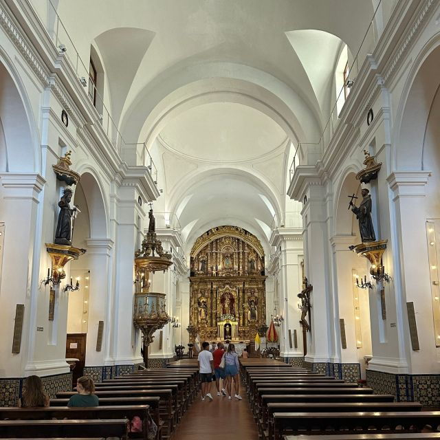 Discover Recoleta, Buenos Aires' Little Paris - Must-See Attractions in Recoleta