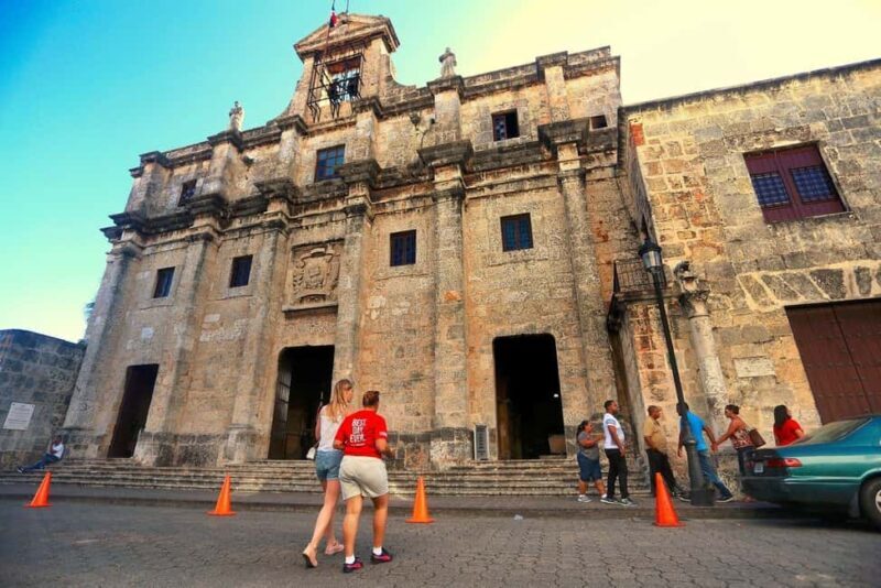 Discover Santo Domingo: Colonial History, Monuments & Lunch - Good To Know