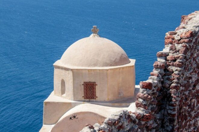 Discover Santorinis Instagram Gems - Red Beach: A Photographers Paradise