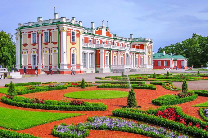 Discover Tallinn'S Most Photogenic Spots With a Local - Frequently Asked Questions