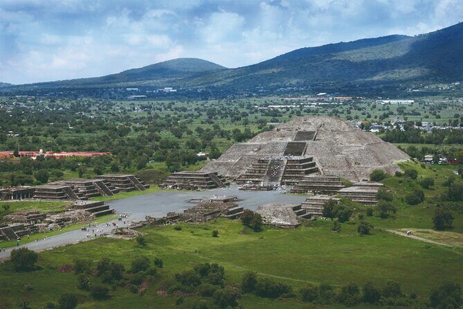 Discover Teotihuacan and the Basilica of Guadalupe from CDMX - Good To Know