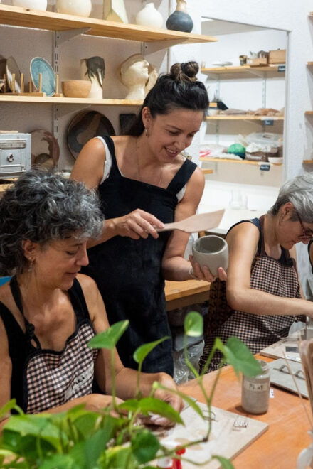 Discover the Art of Ceramics While Enjoying a Fine Wine! - Booking and Availability