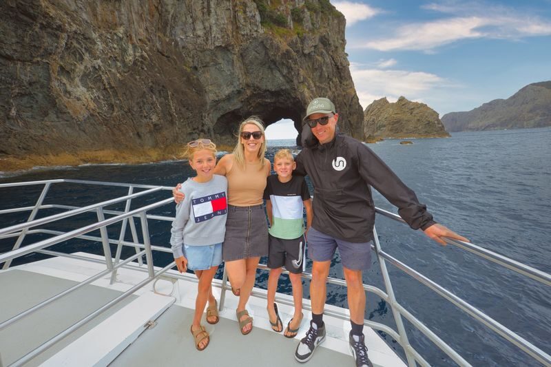 Discover the Bay Hole in the Rock Cruise includes Island Lunch - The day in brief
