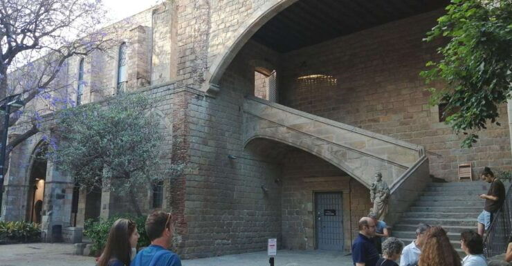 Discover the Beauty & History of Raval Area From Ixc. to Now - Architectural Gems Through the Centuries