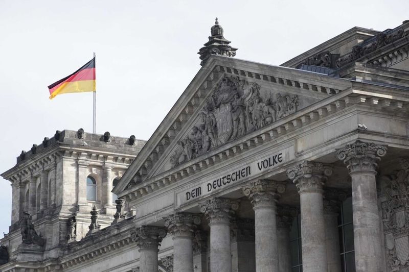 Discover the Berlin Half-Day Walking Tour - Hackescher Markt: an easy-to-find starting point