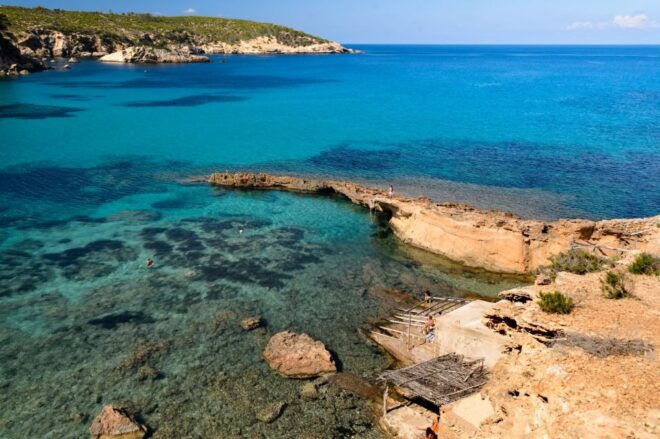 Discover the Best Places in a Small Boat Driven by Your Self - Must-Have Equipment on Board