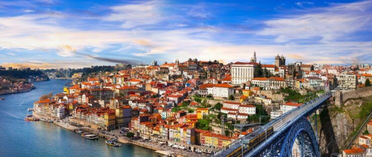 Discover the Charm of Porto: a Picturesque Journey - Exploring the Clérigos Tower Panorama